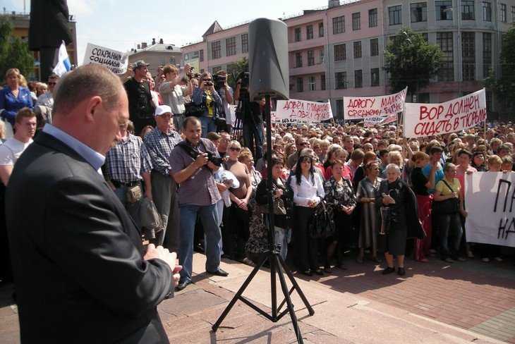 Чиновники пересядут на лады