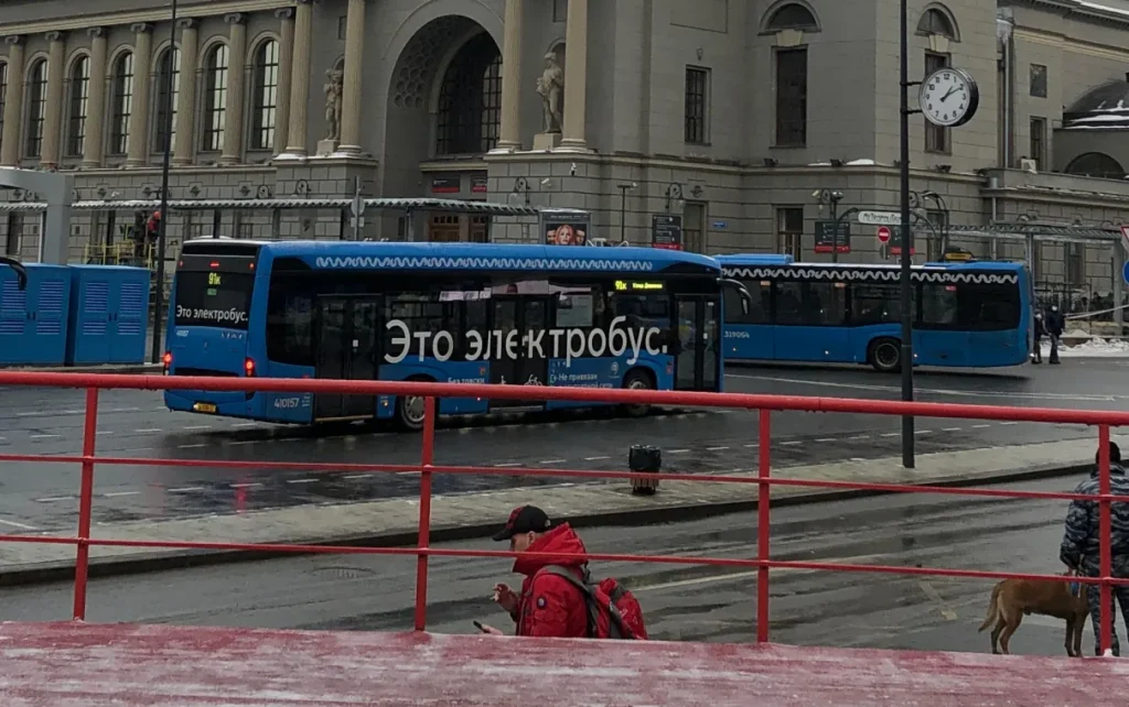 По Брянску до сих пор не поехали обещанные электробусы