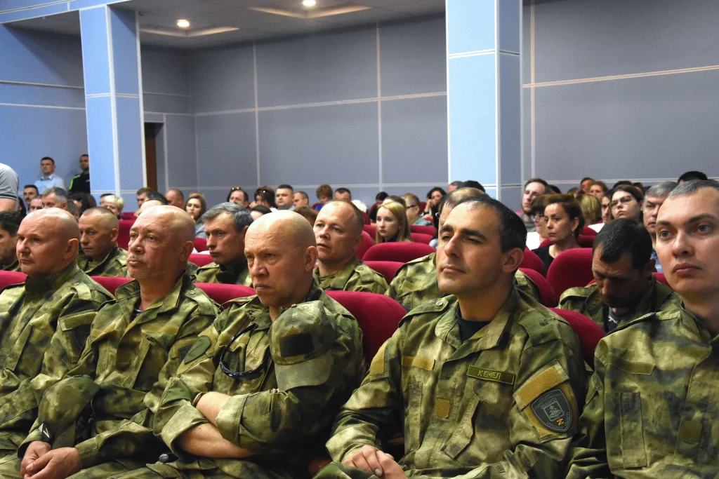 Участникам СВО из Брянской области будут платить военные пенсии за выслугу лет