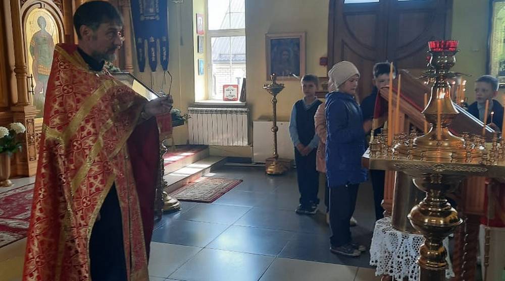 В Брянской области прошли встречи школьников со священниками