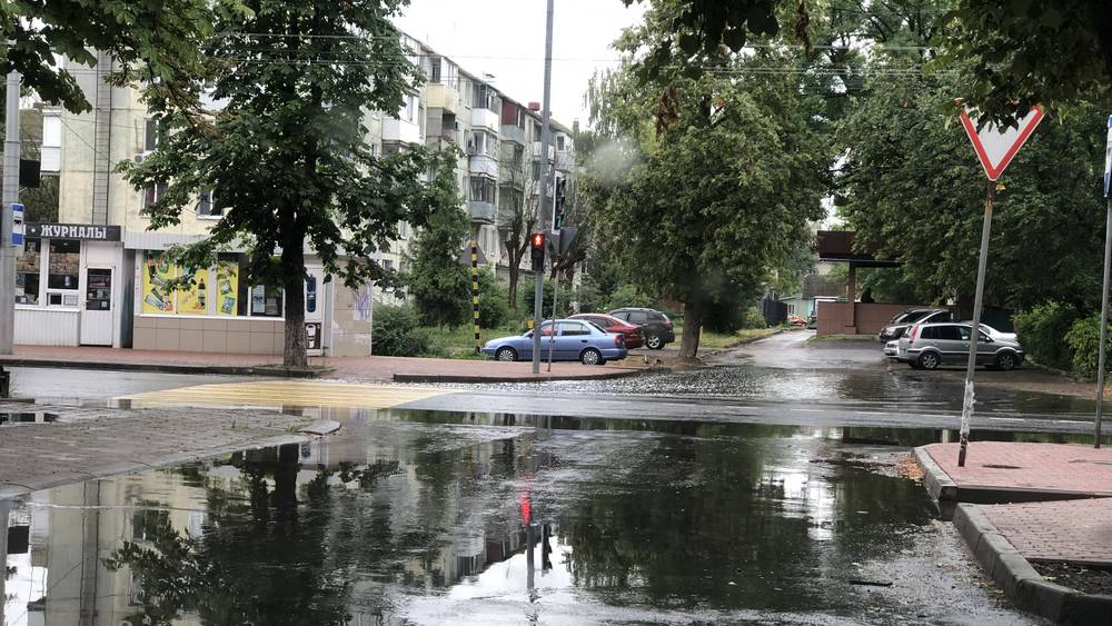 В Брянске для отвода дождевой воды с улицы Куйбышева обновят ливневку БМЗ
