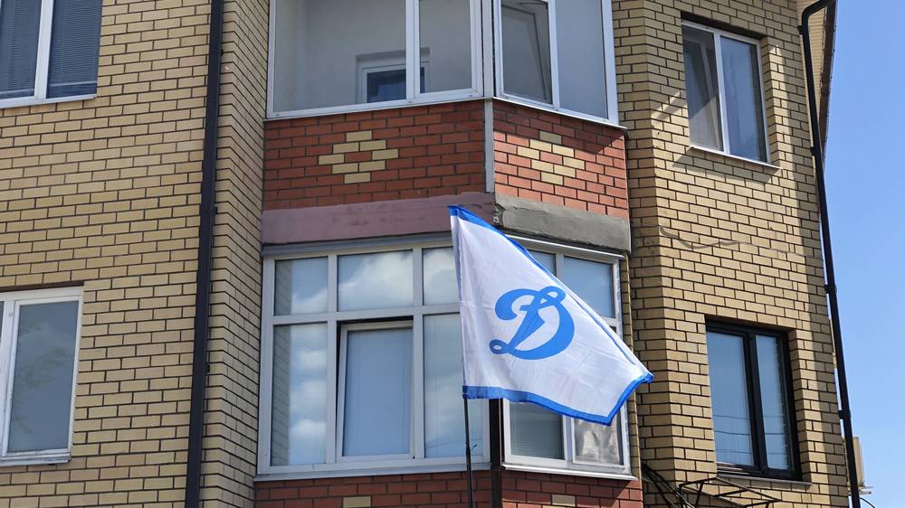 Отчаявшиеся жители Брянска выбросили флаги