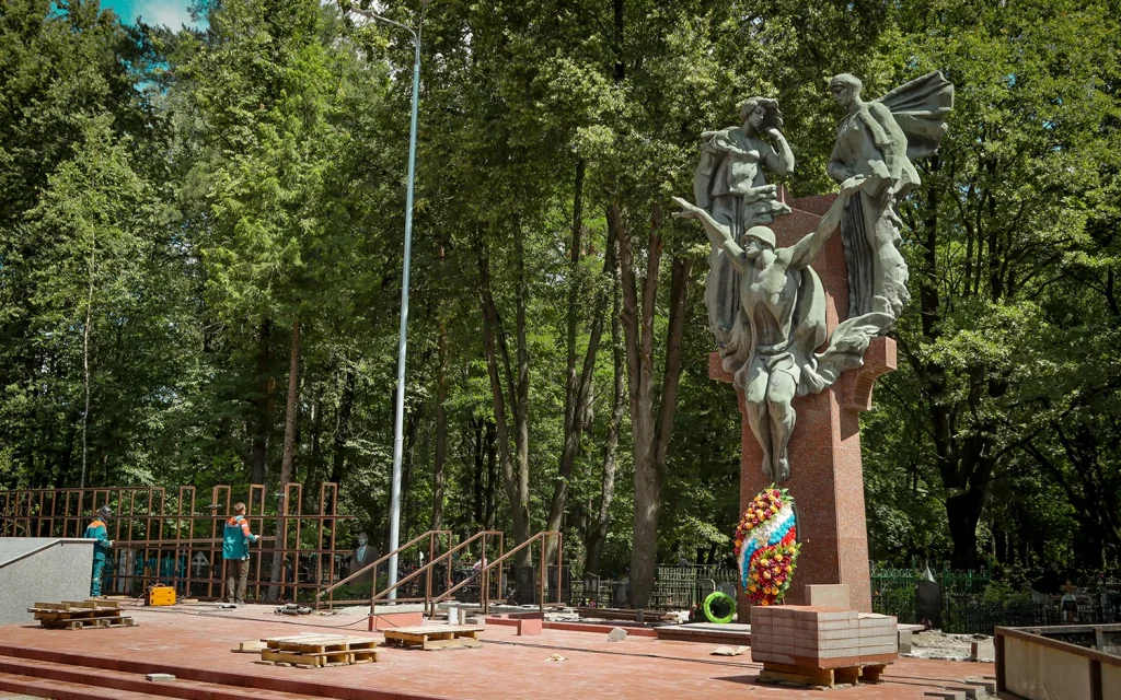 В Брянске на воинском мемориале исправили ошибку в фамилии героя