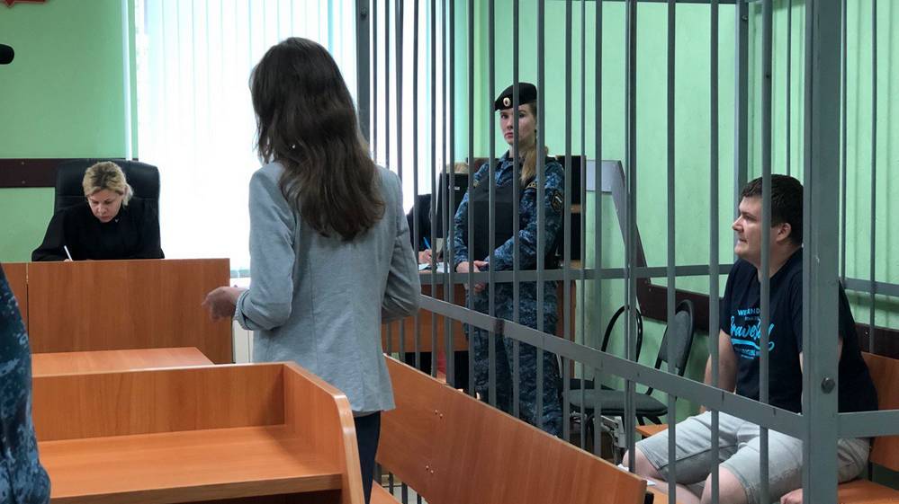 Признание брянского блогера Демьяненко в суде удивило журналистов