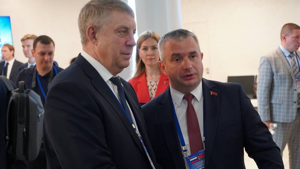 Брянский губернатор Богомаз принял участие в форуме России и Белоруссии
