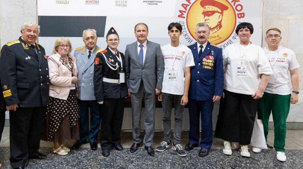 Брянские кадеты приняли участие в историческом форуме «Маршал Жуков»