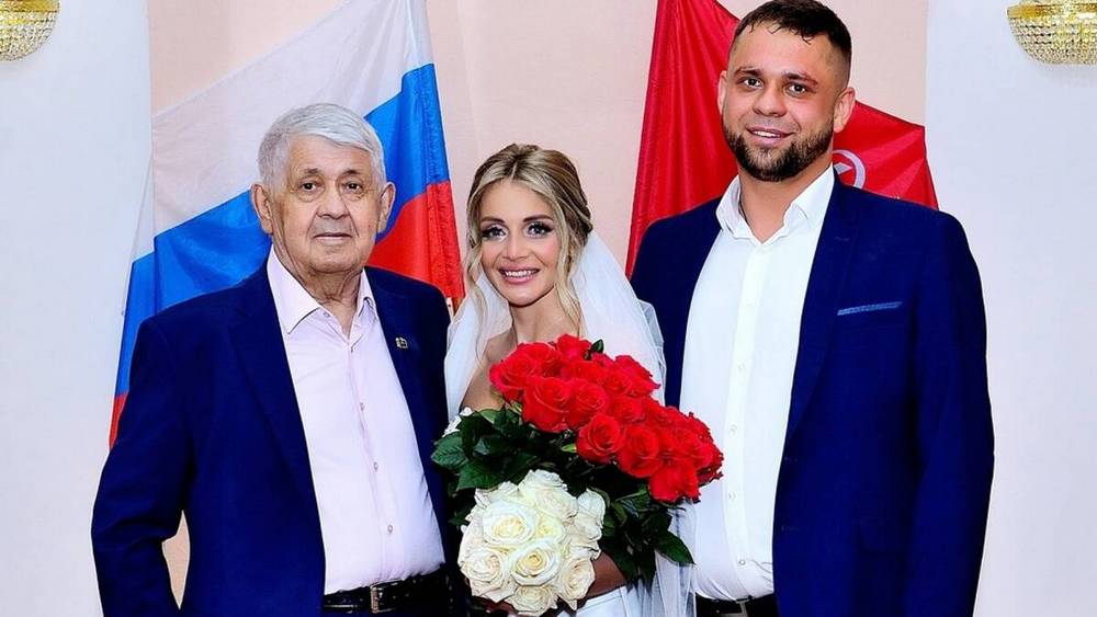 Брянский экс-губернатор Юрий Лодкин поздравил с женитьбой внука Андрея