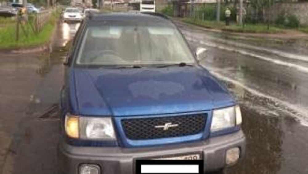 В Брянске автомобиль Subaru на «зебре» сбил 18-летнего пешехода-нарушителя