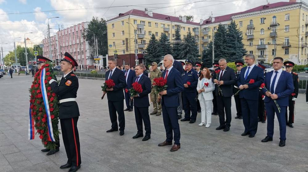 Брянск с рабочим визитом посетил Владимир Якушев