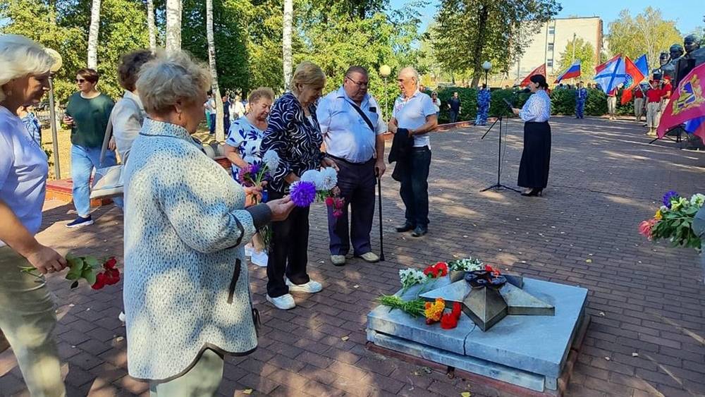 В Навле перезахоронили останки погибших в годы войны красноармейцев