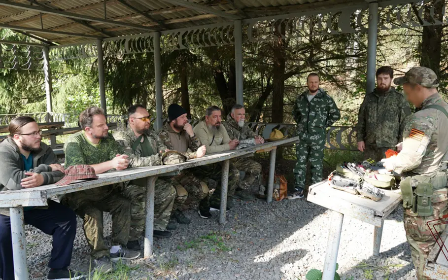 Священники Брянской епархии прошли обучение в полевых условиях на стрельбище