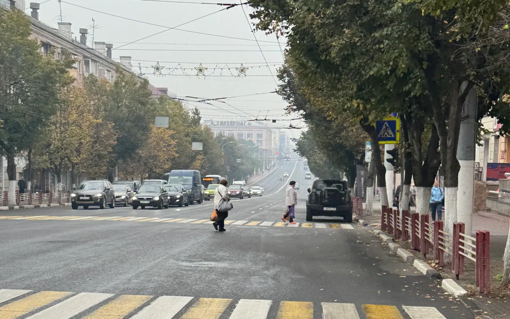 Ужасная вонь стала проникать в квартиры брянцев даже при закрытых окнах