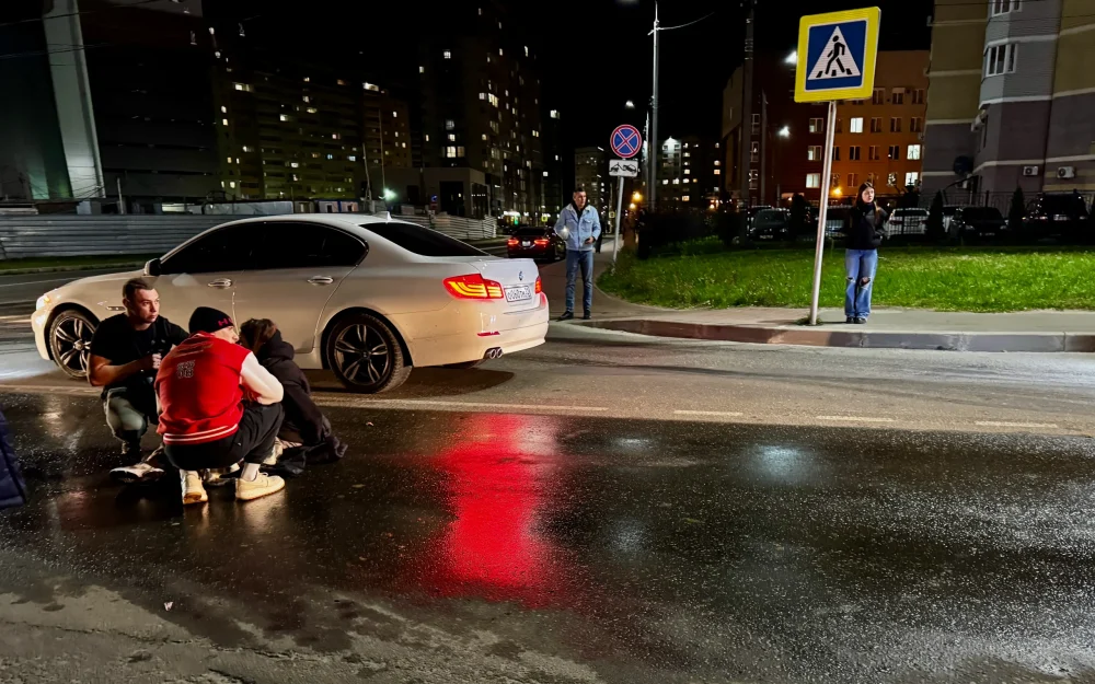 На улице Крахмалева в Брянске сбили девушку на «зебре»