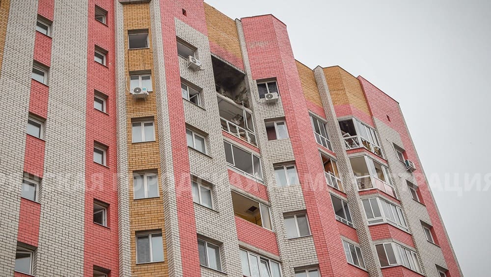 В атакованном беспилотником доме на улице Фокина повреждены 12 квартир