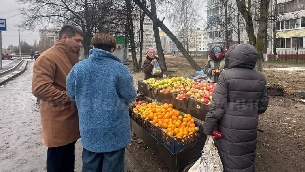 В Бежицком районе Брянска на трёх улицах обнаружили нелегальных торговцев