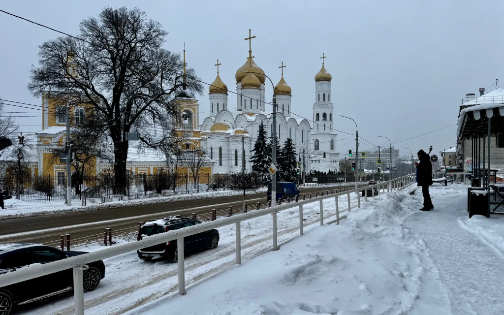 Жителей Брянской области предупредили о ледяных ловушках