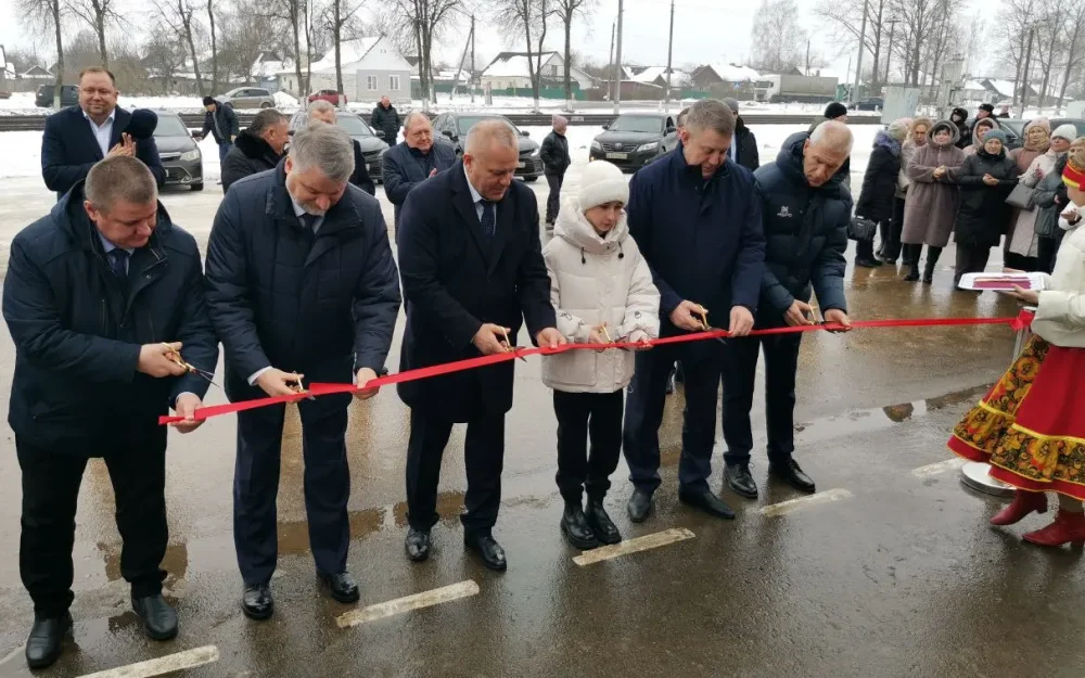 В Брянской области открыт обновленный Дом спорта в Дубровке