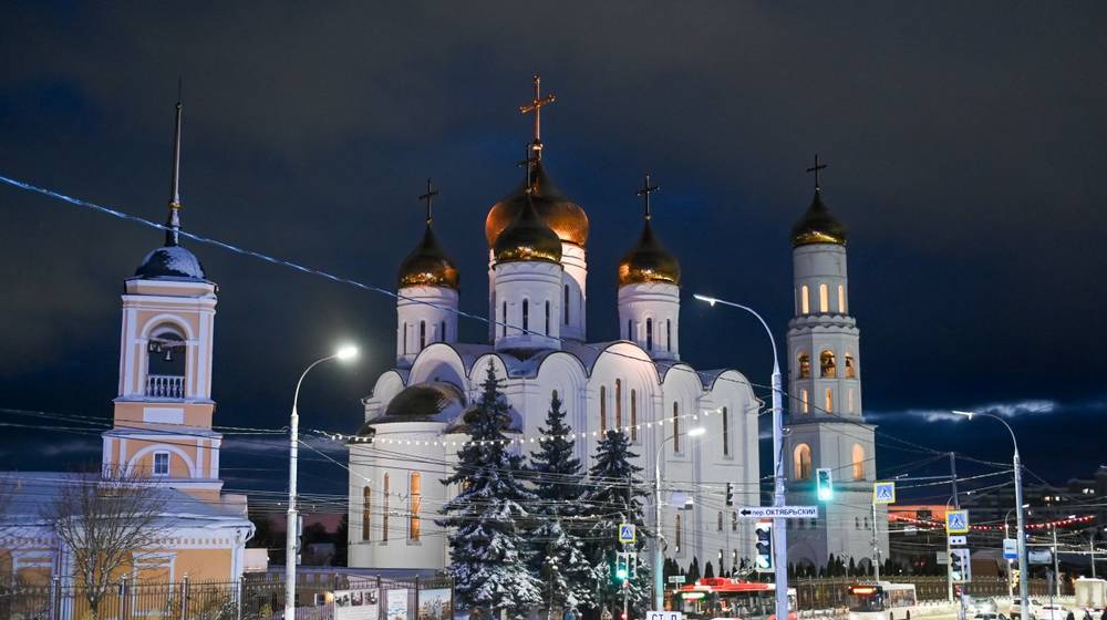 В канун дня памяти святителя Николая Чудотворца митрополит Александр совершил Всенощное бдение