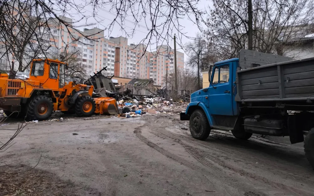 Январская оттепель заставила чиновников провести санитарную пятницу в Брянске