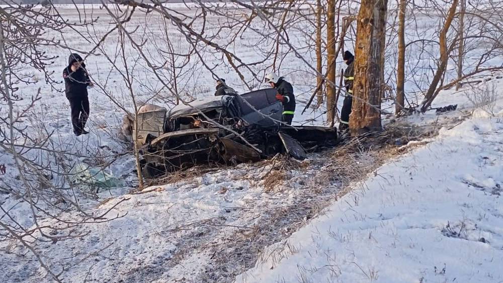 На брянской трассе автомобиль сделал сальто и оказался в кювете