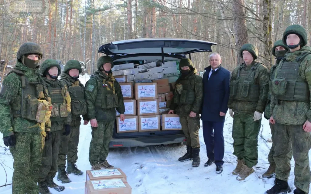 Председатель Брянской областной Думы Валентин Суббот передал на границу гуманитарную помощь