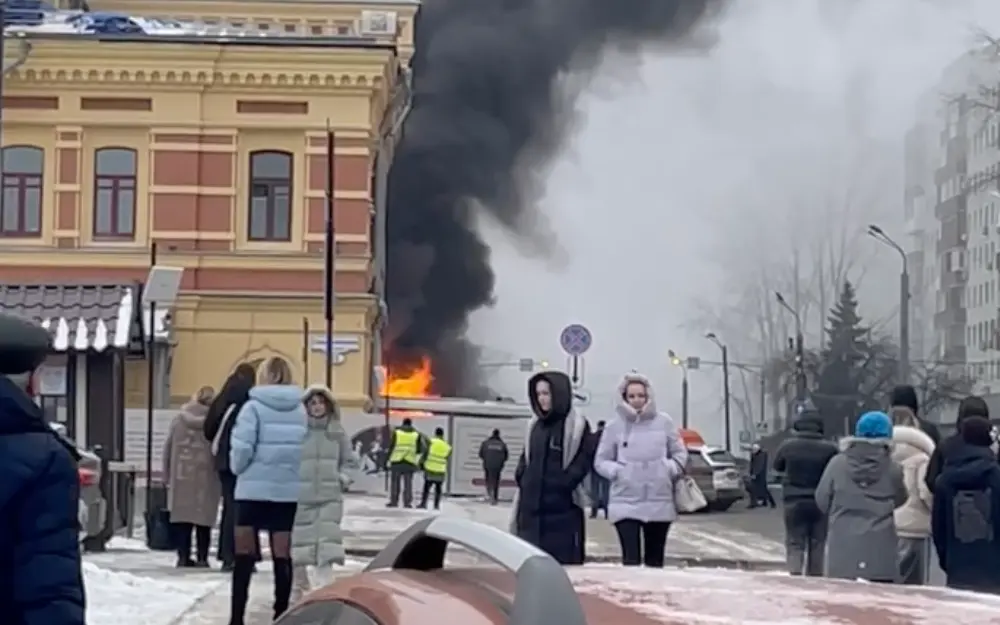 На территории Нижегородской ярмарки вспыхнул сильный пожар