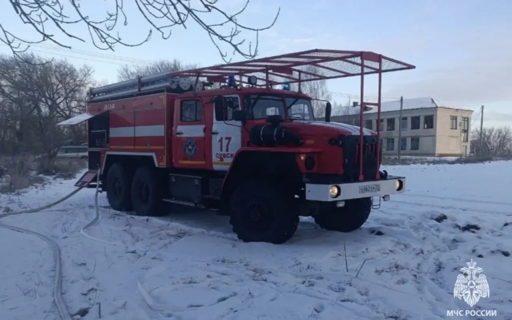 Брянские спасатели показали, в каких условиях они работают в приграничье